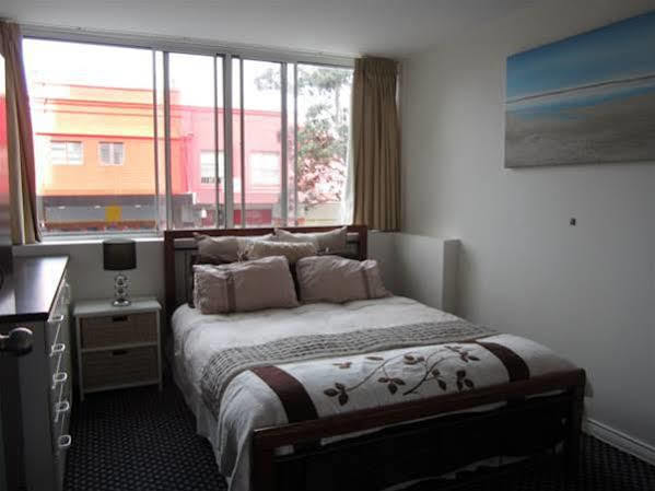 Bondi Breeze Apartment
