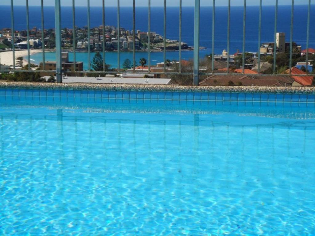 Bondi Breeze Apartment *